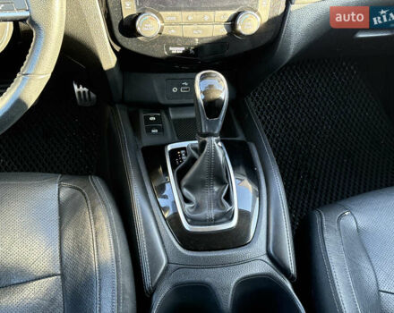 Серый Ниссан Rogue, объемом двигателя 2.49 л и пробегом 180 тыс. км за 15500 $, фото 27 на Automoto.ua