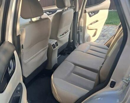 Серый Ниссан Rogue, объемом двигателя 2 л и пробегом 75 тыс. км за 15850 $, фото 7 на Automoto.ua