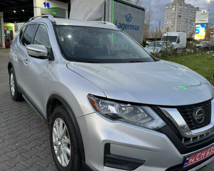 Ниссан Rogue 2019 в Киеве на Automoto.ua Серый Ниссан Rogue, объемом двигателя 2.5 л и пробегом 135 тыс. км за 14999 $, фото 4 на Automoto.ua