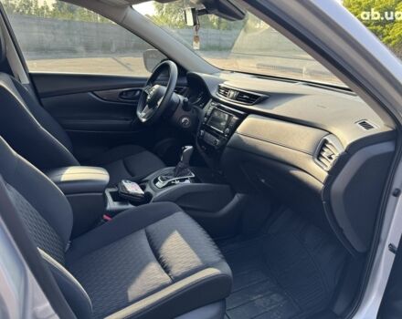 Сірий Ніссан Rogue, об'ємом двигуна 0 л та пробігом 53 тис. км за 14700 $, фото 9 на Automoto.ua