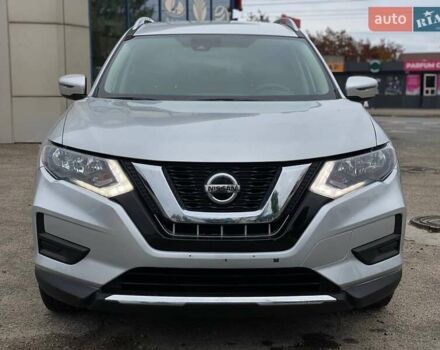 Сірий Ніссан Rogue, об'ємом двигуна 2.5 л та пробігом 110 тис. км за 17500 $, фото 5 на Automoto.ua