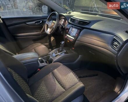 Серый Ниссан Rogue, объемом двигателя 2.49 л и пробегом 180 тыс. км за 11300 $, фото 37 на Automoto.ua