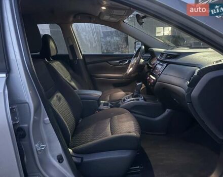 Серый Ниссан Rogue, объемом двигателя 2.49 л и пробегом 180 тыс. км за 11300 $, фото 36 на Automoto.ua