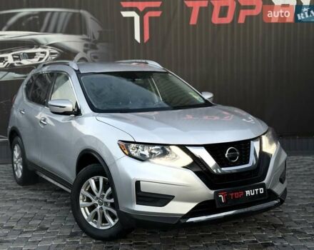 Серый Ниссан Rogue, объемом двигателя 2.49 л и пробегом 180 тыс. км за 11300 $, фото 7 на Automoto.ua