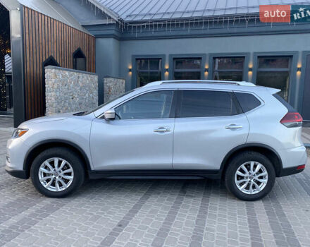 Серый Ниссан Rogue, объемом двигателя 2.49 л и пробегом 65 тыс. км за 16600 $, фото 3 на Automoto.ua