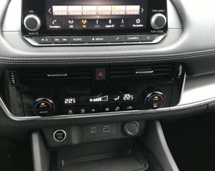 Серый Ниссан Rogue, объемом двигателя 2.49 л и пробегом 11 тыс. км за 25900 $, фото 12 на Automoto.ua