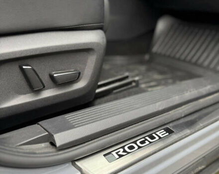 Серый Ниссан Rogue, объемом двигателя 2.49 л и пробегом 84 тыс. км за 27200 $, фото 33 на Automoto.ua