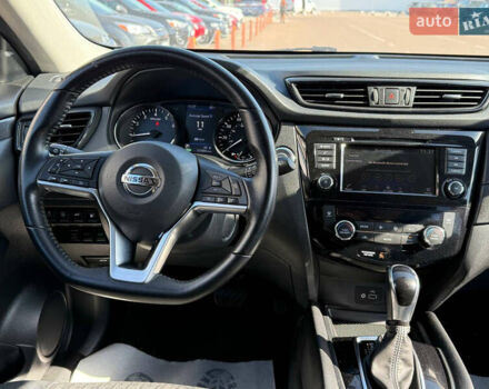 Серый Ниссан Rogue, объемом двигателя 2.49 л и пробегом 220 тыс. км за 14900 $, фото 13 на Automoto.ua