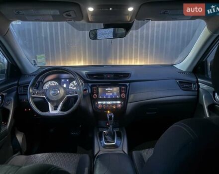 Серый Ниссан Rogue, объемом двигателя 2.49 л и пробегом 180 тыс. км за 11300 $, фото 31 на Automoto.ua