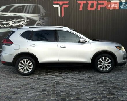 Серый Ниссан Rogue, объемом двигателя 2.49 л и пробегом 180 тыс. км за 11300 $, фото 13 на Automoto.ua