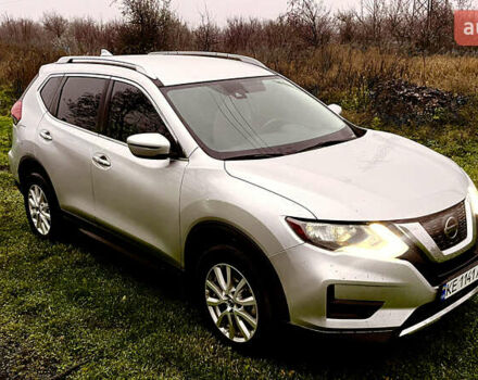 Серый Ниссан Rogue, объемом двигателя 2.49 л и пробегом 56 тыс. км за 17499 $, фото 4 на Automoto.ua