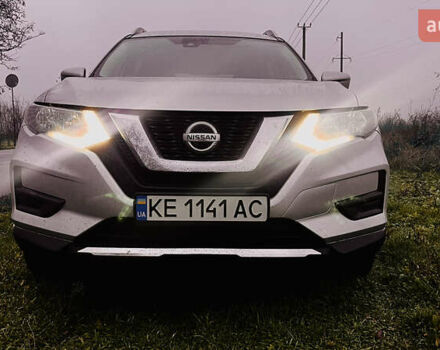 Серый Ниссан Rogue, объемом двигателя 2.49 л и пробегом 56 тыс. км за 17499 $, фото 15 на Automoto.ua