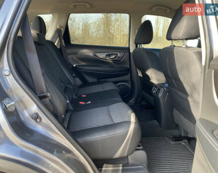 Серый Ниссан Rogue, объемом двигателя 2.5 л и пробегом 72 тыс. км за 15999 $, фото 21 на Automoto.ua