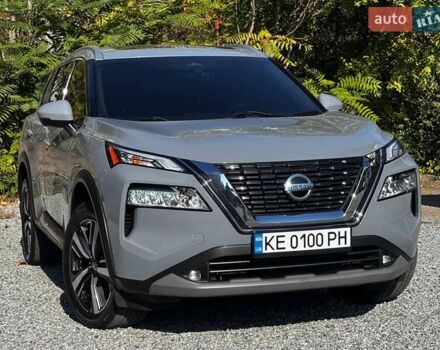 Серый Ниссан Rogue, объемом двигателя 2.49 л и пробегом 65 тыс. км за 28000 $, фото 1 на Automoto.ua