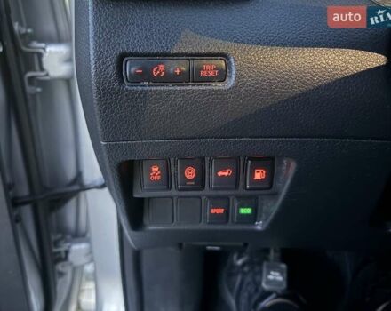 Серый Ниссан Rogue, объемом двигателя 2.49 л и пробегом 180 тыс. км за 11300 $, фото 28 на Automoto.ua