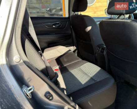 Серый Ниссан Rogue, объемом двигателя 2.49 л и пробегом 220 тыс. км за 14900 $, фото 11 на Automoto.ua