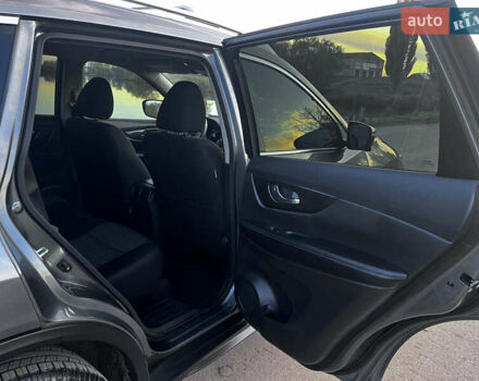 Сірий Ніссан Rogue, об'ємом двигуна 2.49 л та пробігом 91 тис. км за 17700 $, фото 26 на Automoto.ua