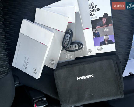 Сірий Ніссан Rogue, об'ємом двигуна 2.49 л та пробігом 91 тис. км за 17700 $, фото 32 на Automoto.ua