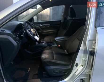 Серый Ниссан Rogue, объемом двигателя 2.49 л и пробегом 180 тыс. км за 11300 $, фото 34 на Automoto.ua