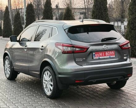 Серый Ниссан Rogue, объемом двигателя 2 л и пробегом 10 тыс. км за 17900 $, фото 4 на Automoto.ua