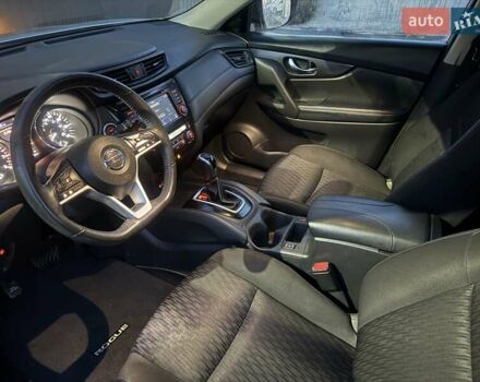 Серый Ниссан Rogue, объемом двигателя 2.49 л и пробегом 180 тыс. км за 11300 $, фото 24 на Automoto.ua