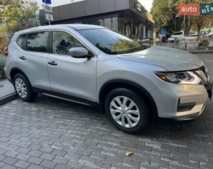 Серый Ниссан Rogue, объемом двигателя 2.49 л и пробегом 30 тыс. км за 13600 $, фото 2 на Automoto.ua