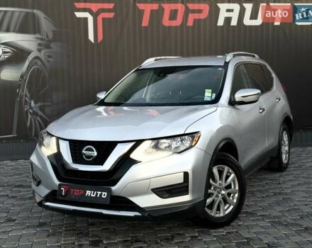 Серый Ниссан Rogue, объемом двигателя 2.49 л и пробегом 180 тыс. км за 11300 $, фото 3 на Automoto.ua