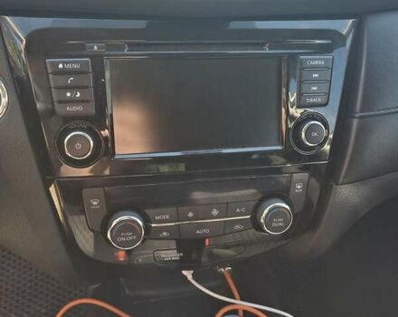 Сірий Ніссан Rogue, об'ємом двигуна 2.49 л та пробігом 98 тис. км за 16500 $, фото 4 на Automoto.ua