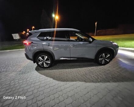 Серый Ниссан Rogue, объемом двигателя 2.5 л и пробегом 65 тыс. км за 26700 $, фото 2 на Automoto.ua