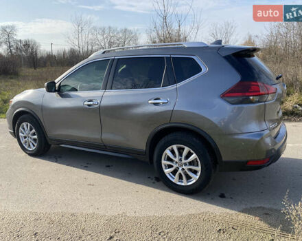 Серый Ниссан Rogue, объемом двигателя 2.5 л и пробегом 72 тыс. км за 15999 $, фото 3 на Automoto.ua
