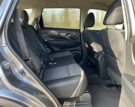 Серый Ниссан Rogue, объемом двигателя 2.5 л и пробегом 72 тыс. км за 15999 $, фото 19 на Automoto.ua