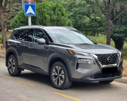 Серый Ниссан Rogue, объемом двигателя 2.5 л и пробегом 67 тыс. км за 12100 $, фото 2 на Automoto.ua