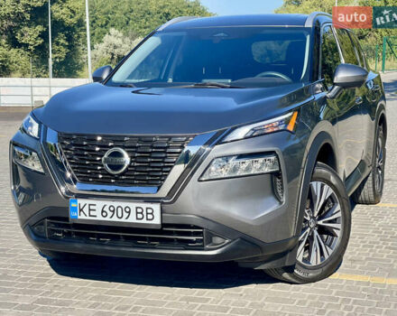 Серый Ниссан Rogue, объемом двигателя 2.49 л и пробегом 120 тыс. км за 20950 $, фото 1 на Automoto.ua