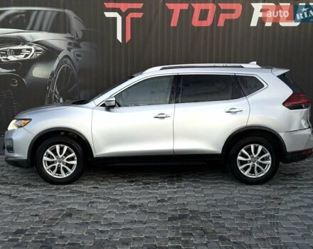 Серый Ниссан Rogue, объемом двигателя 2.49 л и пробегом 180 тыс. км за 11300 $, фото 12 на Automoto.ua