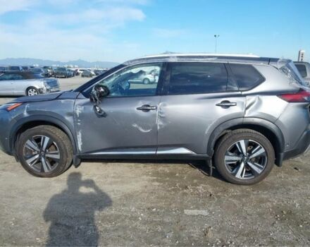 Серый Ниссан Rogue, объемом двигателя 1.5 л и пробегом 44 тыс. км за 14900 $, фото 5 на Automoto.ua