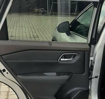 Серый Ниссан Rogue, объемом двигателя 2.5 л и пробегом 46 тыс. км за 29000 $, фото 32 на Automoto.ua