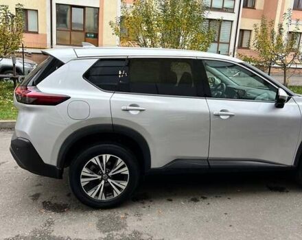 Серый Ниссан Rogue, объемом двигателя 2.49 л и пробегом 122 тыс. км за 21500 $, фото 7 на Automoto.ua