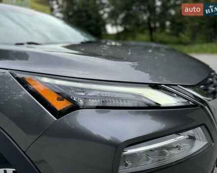 Сірий Ніссан Rogue, об'ємом двигуна 2.49 л та пробігом 127 тис. км за 18800 $, фото 9 на Automoto.ua