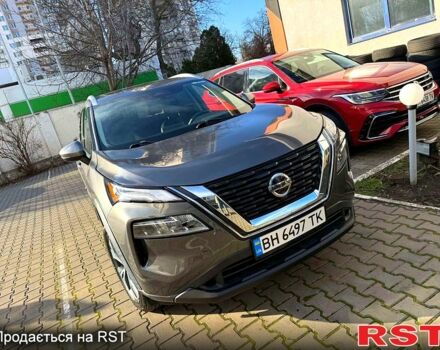 Серый Ниссан Rogue, объемом двигателя 2.5 л и пробегом 93 тыс. км за 21900 $, фото 2 на Automoto.ua