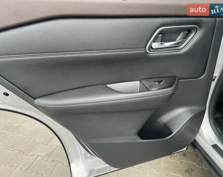 Серый Ниссан Rogue, объемом двигателя 2.49 л и пробегом 145 тыс. км за 22850 $, фото 26 на Automoto.ua