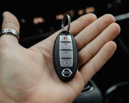 Сірий Ніссан Rogue, об'ємом двигуна 2.49 л та пробігом 125 тис. км за 24200 $, фото 38 на Automoto.ua