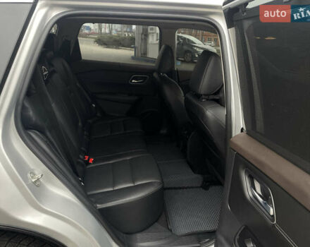 Серый Ниссан Rogue, объемом двигателя 2.49 л и пробегом 57 тыс. км за 25200 $, фото 15 на Automoto.ua