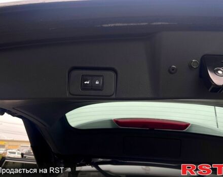 Серый Ниссан Rogue, объемом двигателя 2.5 л и пробегом 57 тыс. км за 25200 $, фото 7 на Automoto.ua