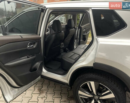 Серый Ниссан Rogue, объемом двигателя 2.49 л и пробегом 57 тыс. км за 25200 $, фото 13 на Automoto.ua