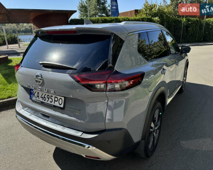 Сірий Ніссан Rogue, об'ємом двигуна 2.49 л та пробігом 27 тис. км за 30900 $, фото 4 на Automoto.ua