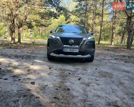 Серый Ниссан Rogue, объемом двигателя 1.5 л и пробегом 88 тыс. км за 27500 $, фото 4 на Automoto.ua