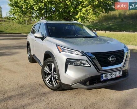 Сірий Ніссан Rogue, об'ємом двигуна 2.49 л та пробігом 60 тис. км за 23200 $, фото 1 на Automoto.ua