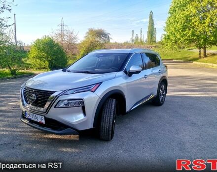 Серый Ниссан Rogue, объемом двигателя 2.5 л и пробегом 61 тыс. км за 22450 $, фото 1 на Automoto.ua