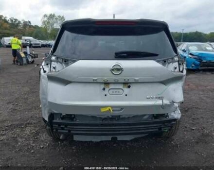 Серый Ниссан Rogue, объемом двигателя 2.5 л и пробегом 85 тыс. км за 5000 $, фото 16 на Automoto.ua