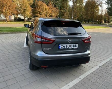 Серый Ниссан Rogue, объемом двигателя 2 л и пробегом 120 тыс. км за 15900 $, фото 6 на Automoto.ua